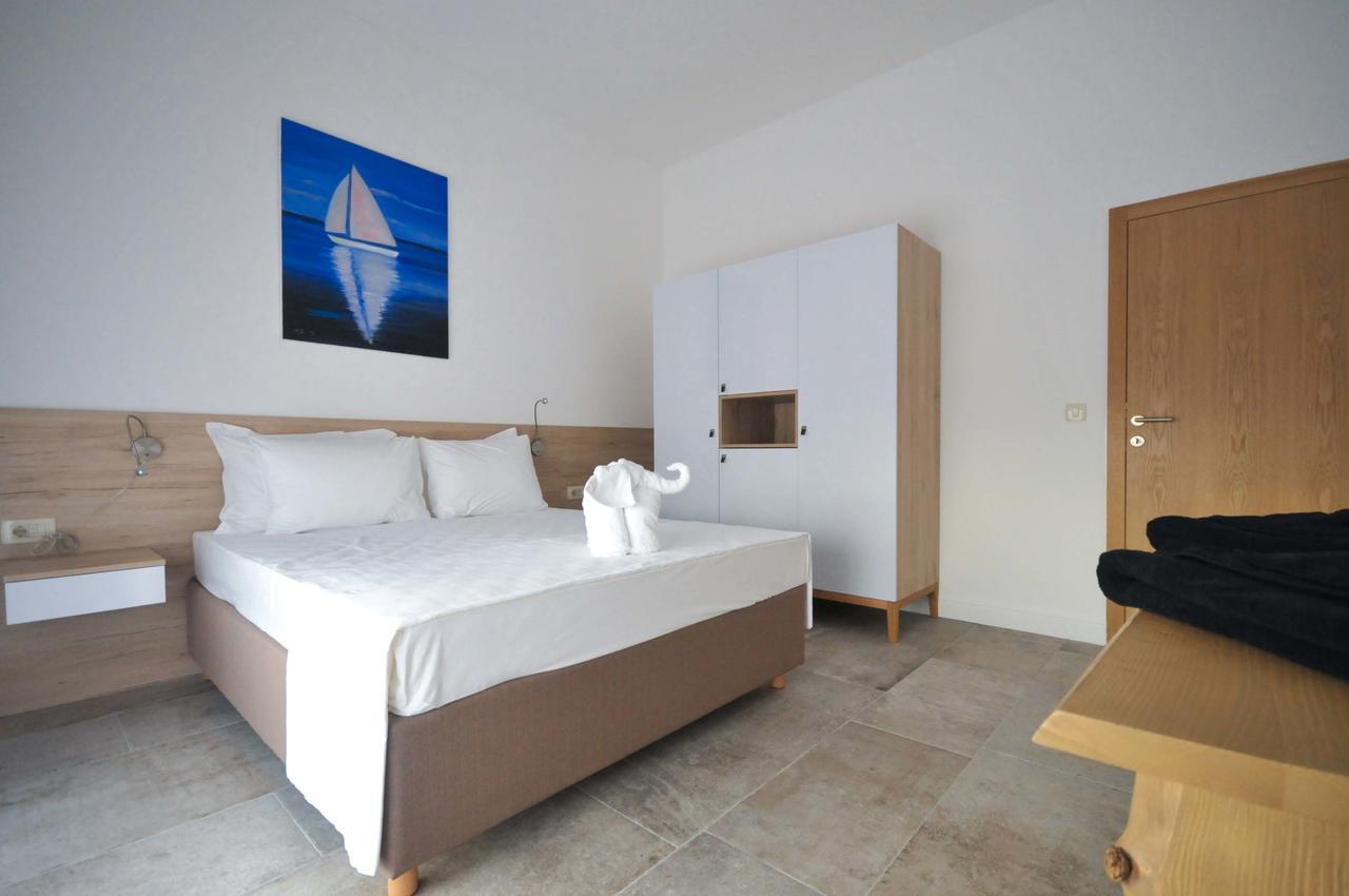 Corso Levante Luxury Suites Petrovac ภายนอก รูปภาพ
