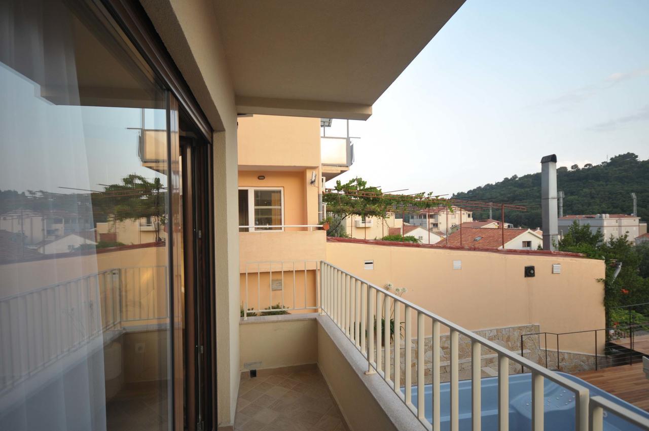 Corso Levante Luxury Suites Petrovac ภายนอก รูปภาพ