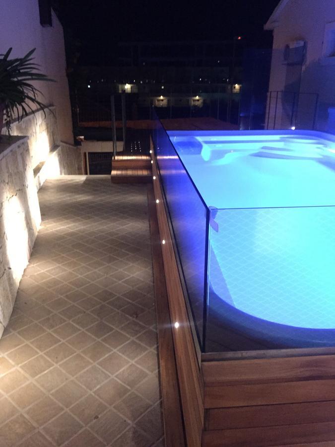 Corso Levante Luxury Suites Petrovac ภายนอก รูปภาพ